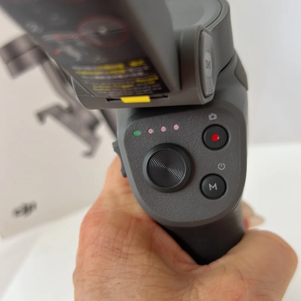 DJI OSMO MOBILE 3 Gimbal Stabilizer for Smartphones, Like New!Case Included.